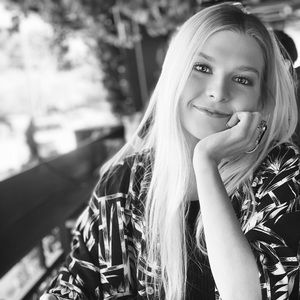 Meet your Posher, Madeleine kay